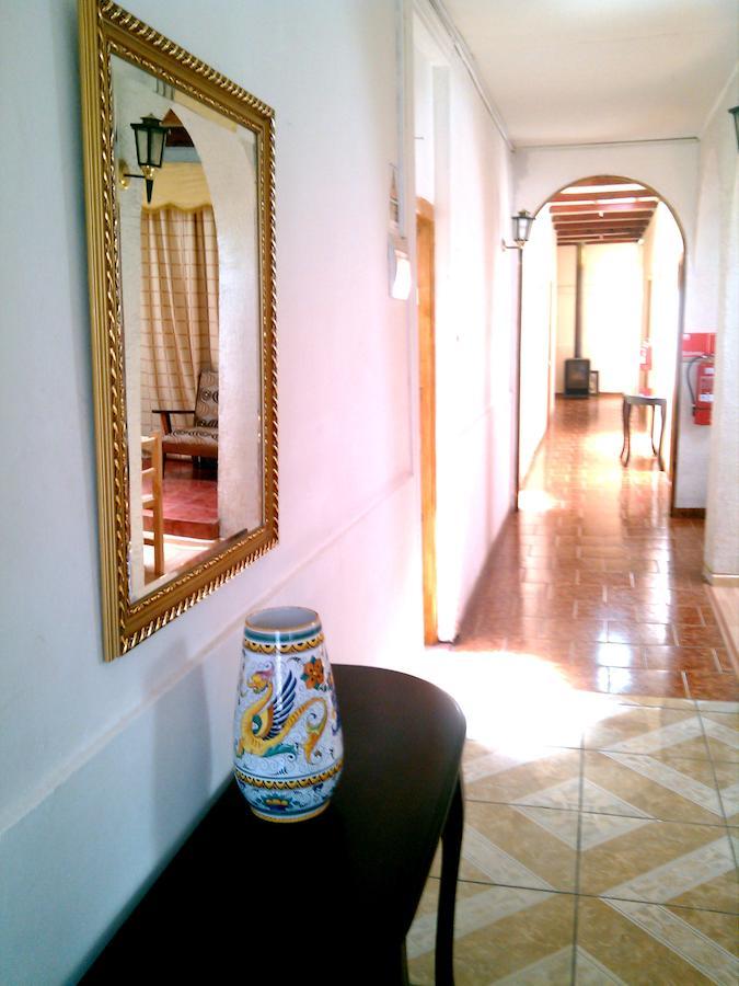 Hotel Genova Los Andes Rum bild